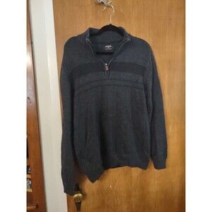 Men’s 1/4 Zip Mock Neck Method sweater - Gray Stripe  Size S